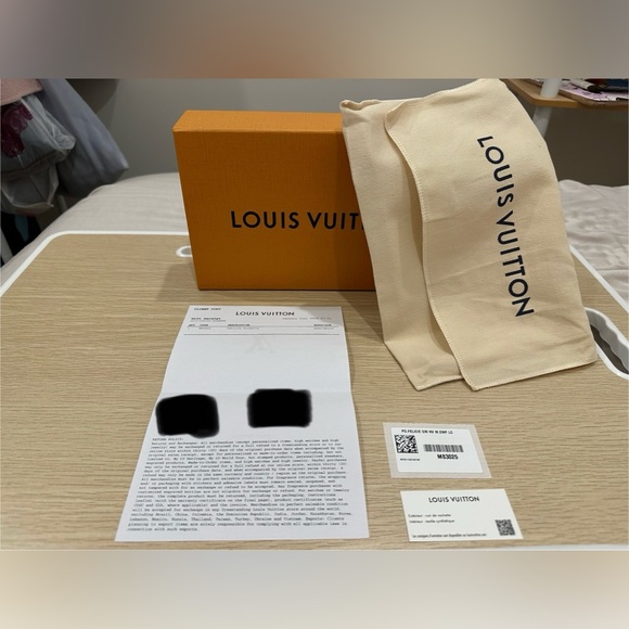 Louis Vuitton RARE: Félicie Pouchette in Latte/Candy Blue (NWT) - Picture 10 of 10